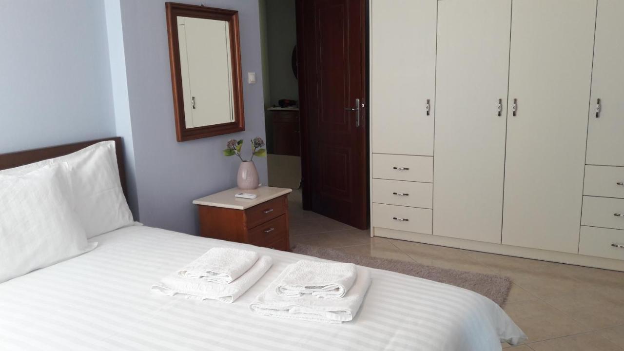 Family Apartments Missolonghi ภายนอก รูปภาพ
