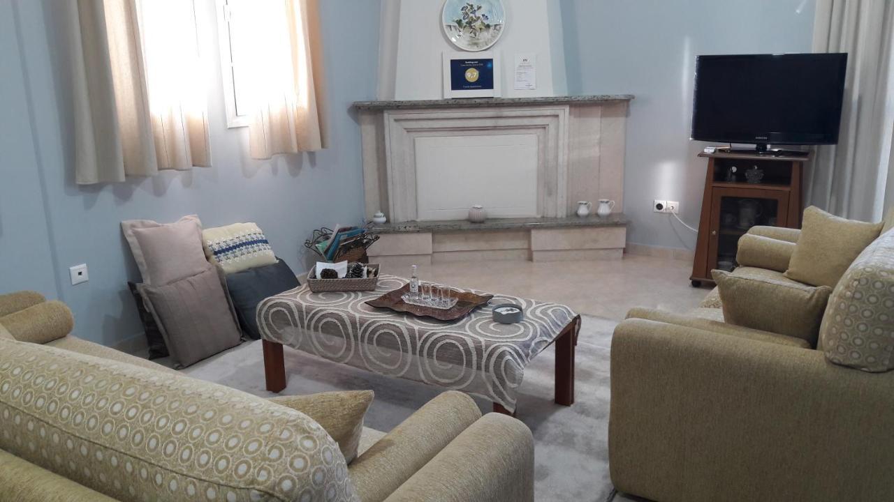 Family Apartments Missolonghi ภายนอก รูปภาพ