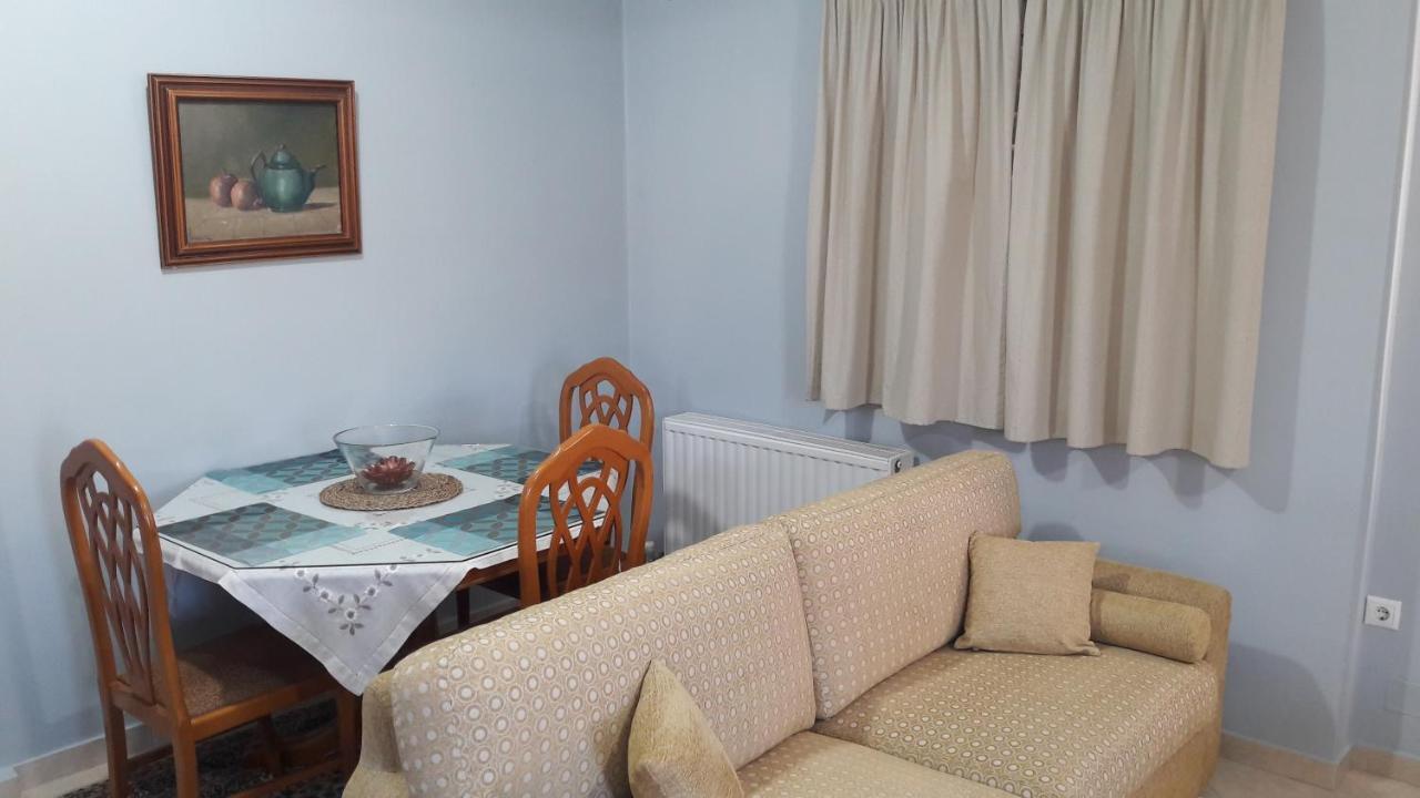 Family Apartments Missolonghi ภายนอก รูปภาพ
